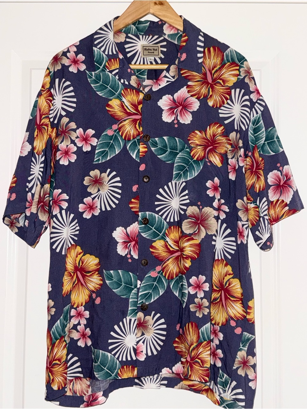 Aloha Hut Hawaii  Mens Large Vintage Short Sleeve Navy Hawaiian Printed Shirt